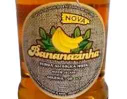 logo da cachaça bananinha